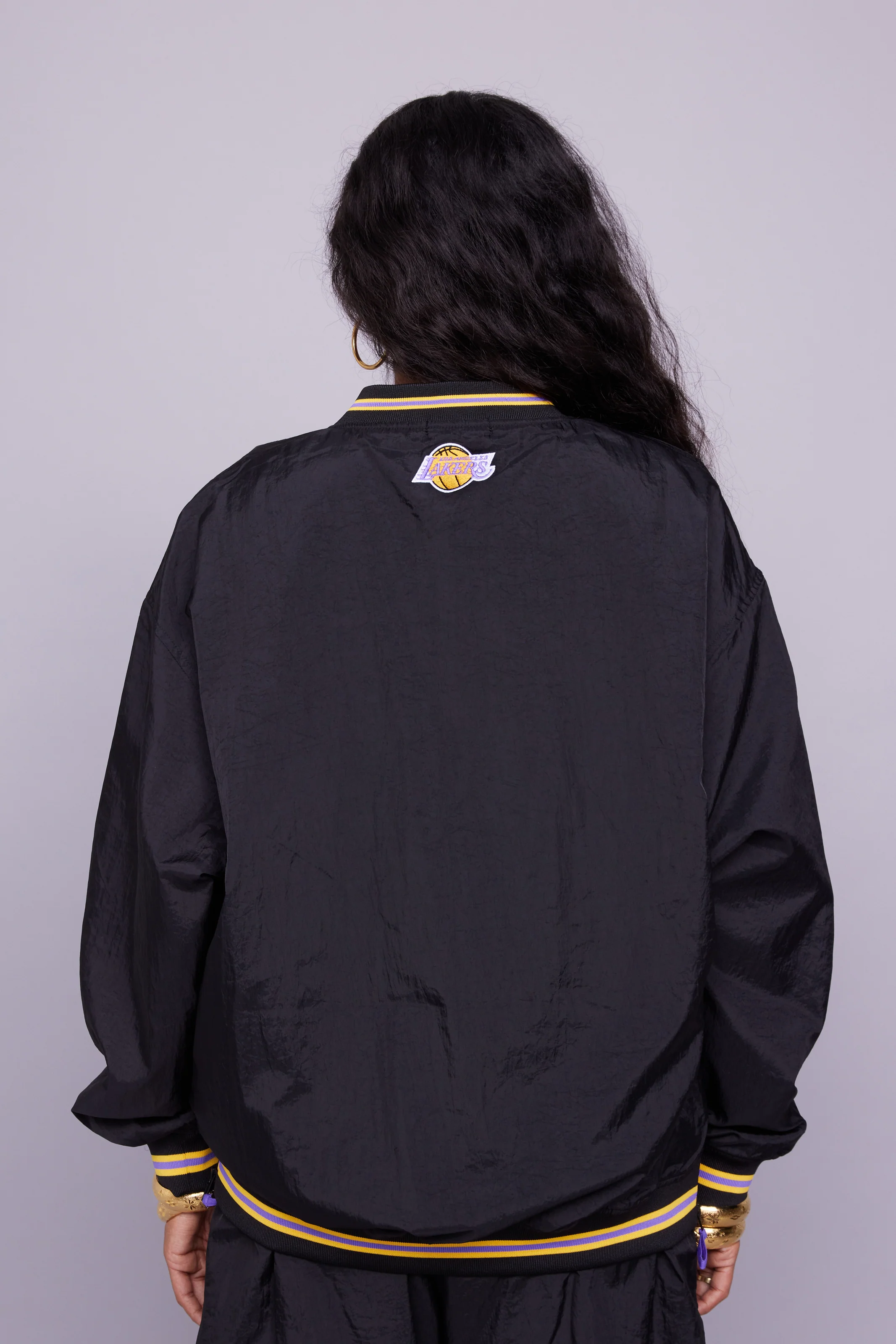 Lakers Nylon Shooting Shirt - Image 5