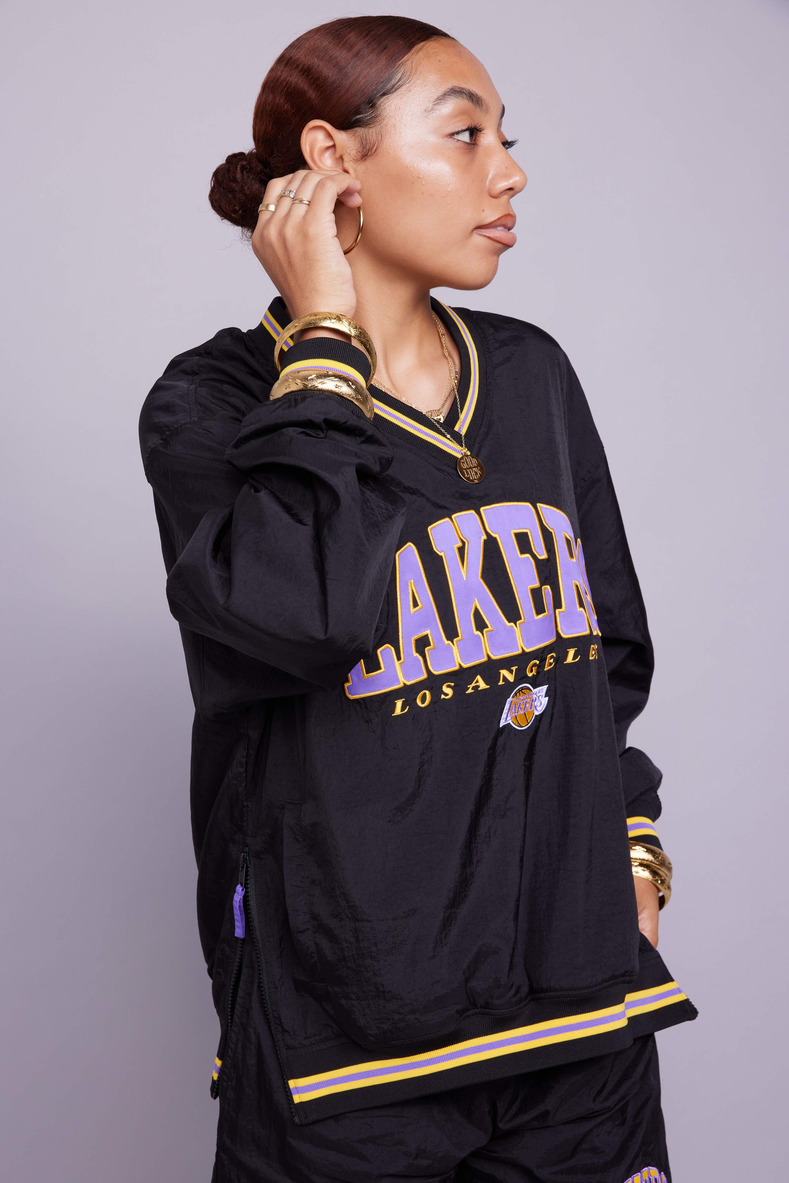 Lakers Nylon Shooting Shirt - Image 8