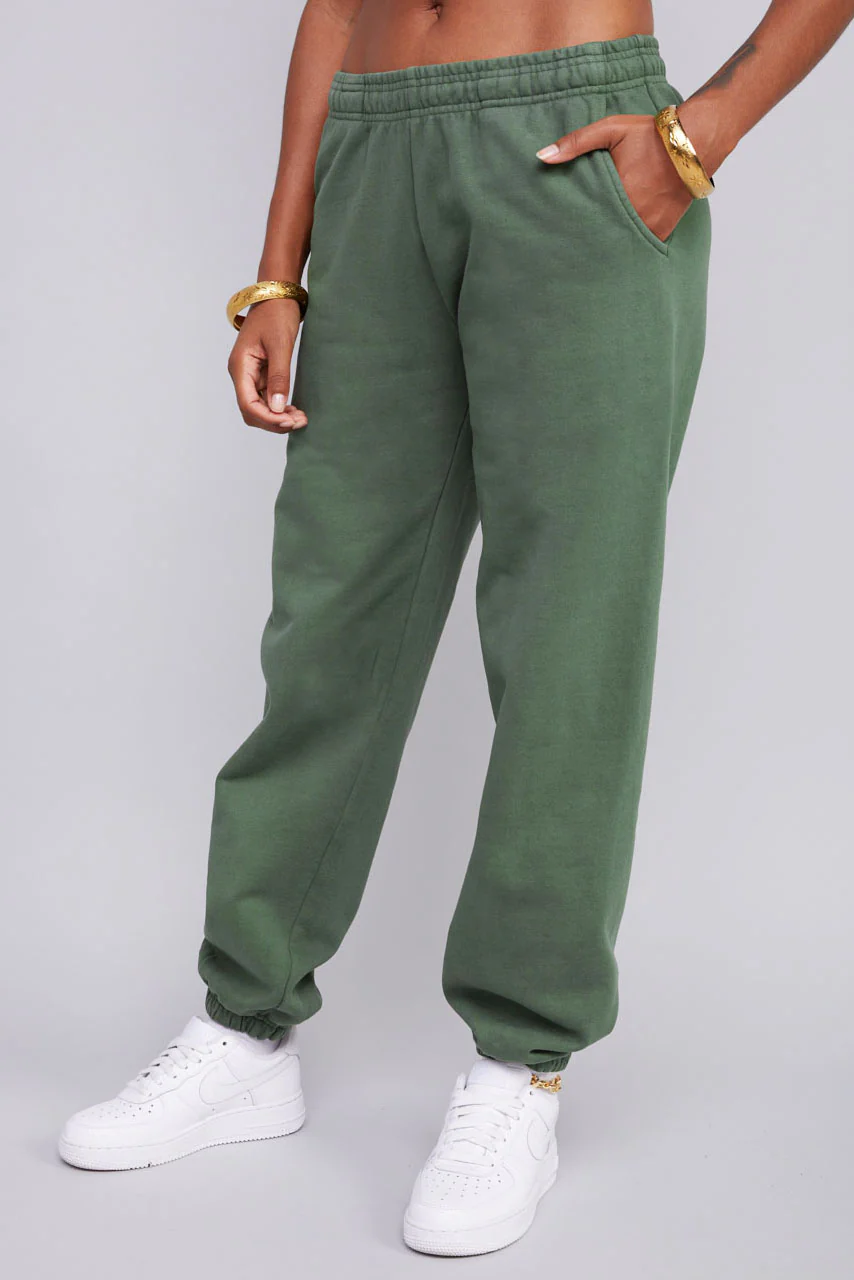 ME. Rose Sweatpants Land Rover Green - Image 4