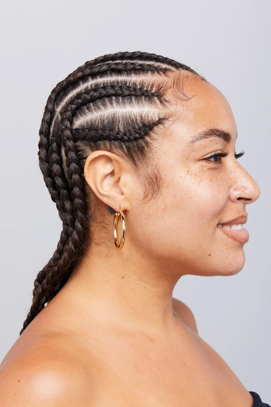 Sade Hoop Earrings Available in 4 Sizes - Image 5